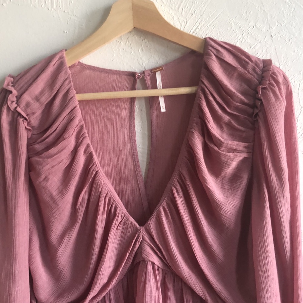 Free People✨ Daia Peplum Blouse- Mountain Flower - Picture 4 of 9